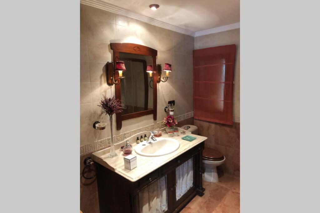 Casa En Granada Con Hermoso Jardin, Parking Calle Екстер'єр фото